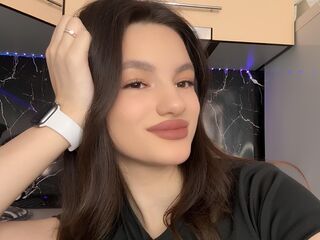 camslut showing pussy KendraMatrone