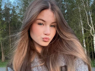 naughty cam girl fingering pussy KentukiShreeves