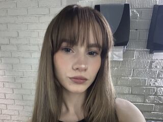 camgirl fingering shaved pussy KristinaSweetova