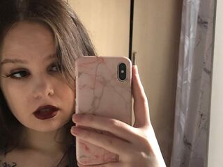 naughty camwhore LacyPop