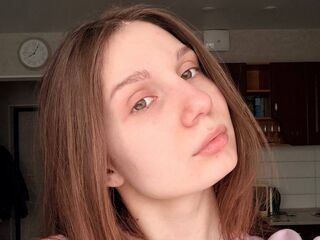 naughty camgirl fingering shaved pussy LaraVenn