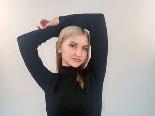 hot strip tease web cam LasandraVanlier