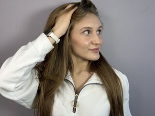 videochat LatrinaBrounson