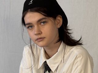 live sexcam LeannMolineaux