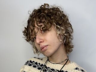 fingering camgirl LilianHasegawa