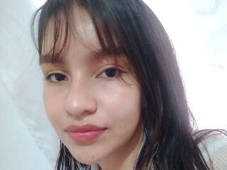 camwhore fingering shaved pussy LilibetWeber