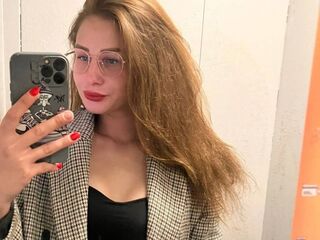 masturbating girl LillieMann