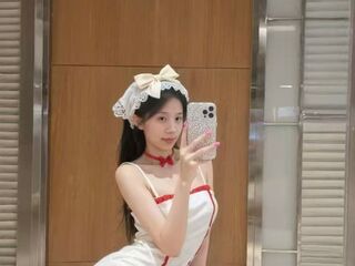 naked cam LilyYuan