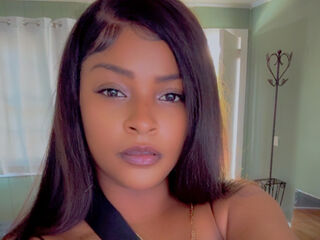 nude camgirl photo Liyyah