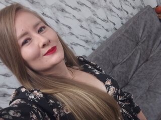 cam girl masturbating with sextoy LizzMyers