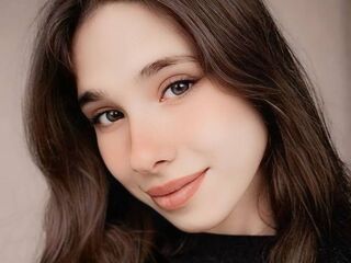 nude webcamgirl photo LorettaChristley