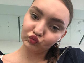 naked camgirl masturbating LourdesFronk