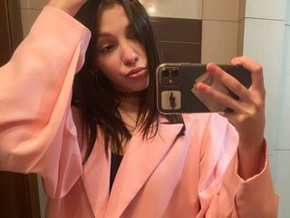 cam girl webcam LucileVerlin