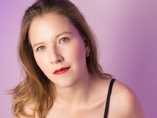 hot cam whore LyraBloom