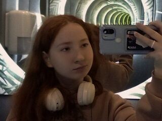 fingering camgirl MadgeRemerez