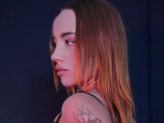 hot cam whore MagicalYana