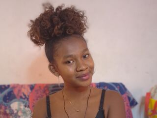 naked webcam girl photo MarieSaynah