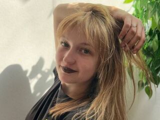 mastubating web cam girl MarryMartins