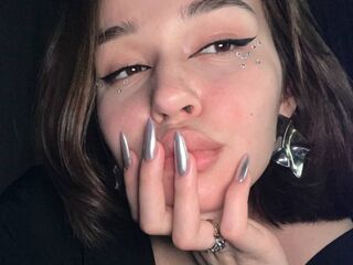 camslut showing pussy MarryTripis