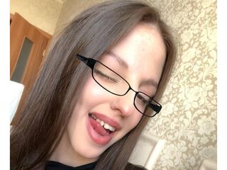 webcamgirl chat room MaryannaLehane