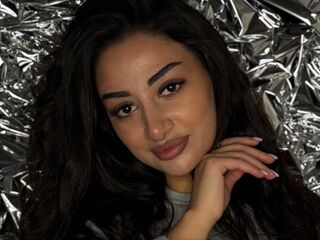 beautiful webcam girl MayaDastrup