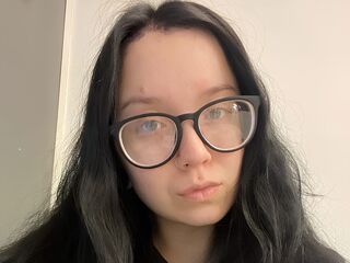 free live webcam chat MiaWallees