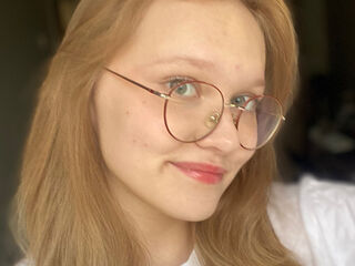 hot naked webcamgirl MicahCussins