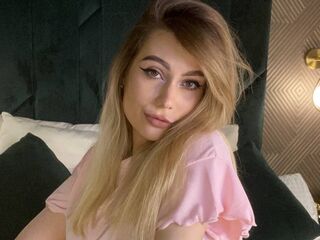 free web cam chat MicheleMary
