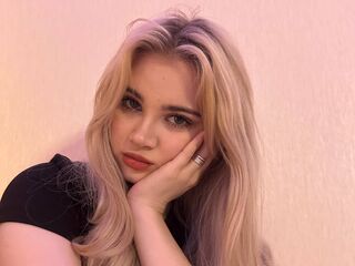 hot camslut NakitaLorette