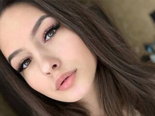 free live chatroom NeldaGoffin