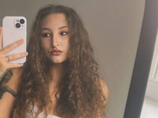 webcam chat NicholMikrot