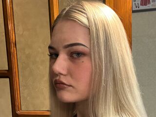 naked camgirl masturbating with dildo NicolynMoore