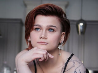 girl chat room PeachAveline