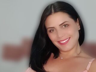 nude webcamgirl photo PriCamargo