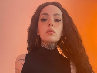 camgirl fingering bald pussy RavenWinx