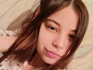 camwhore video RowenaEllender