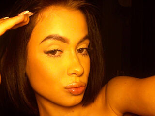 jasmin nude chatroom RuthieMichieli