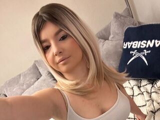 babe web cam SarahAnnHome
