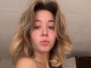 fingering cam girl SilvaShintaku