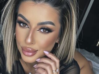 hot webcam slut SinnaRay