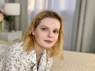 camwhore masturbating with sextoy StacyGlow