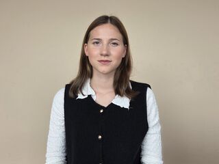 camgirl playing with sex toy TobiLayson