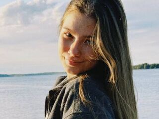 camwhore shaving pussy VanitaNadoff