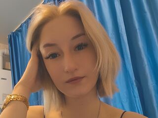 girl cam live VedaLakes