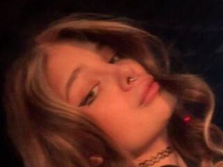 free nude live show ViolaKerelina