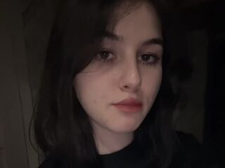 nude webcam girl photo WandaDillard