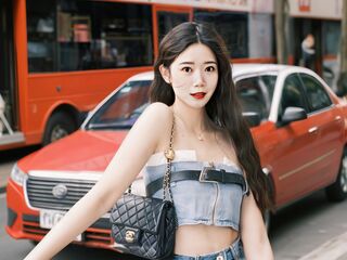 naked camgirl masturbating YiyiChen