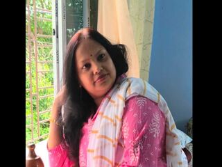 beautiful girl webcam YourDiya