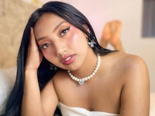 naughty cam girl masturbating with dildo YumyMina