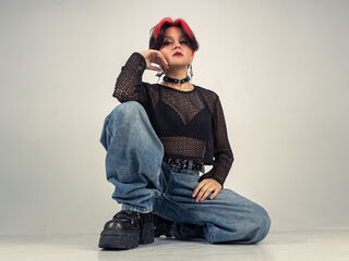 naked webcamgirl YuuMiko